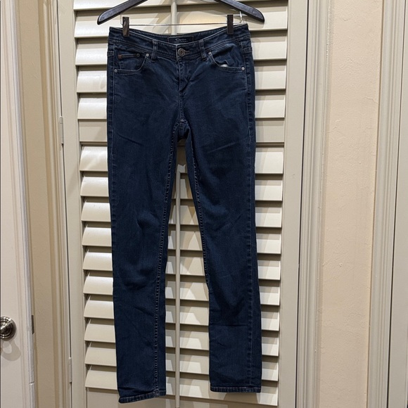 Tommy Bahama Dark Blue Skinny Jeans - Picture 1 of 9